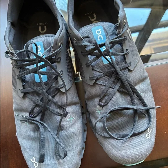 Good Used Condition- On Running Men's Gray Athletic Shoes - Picture 7 of 14